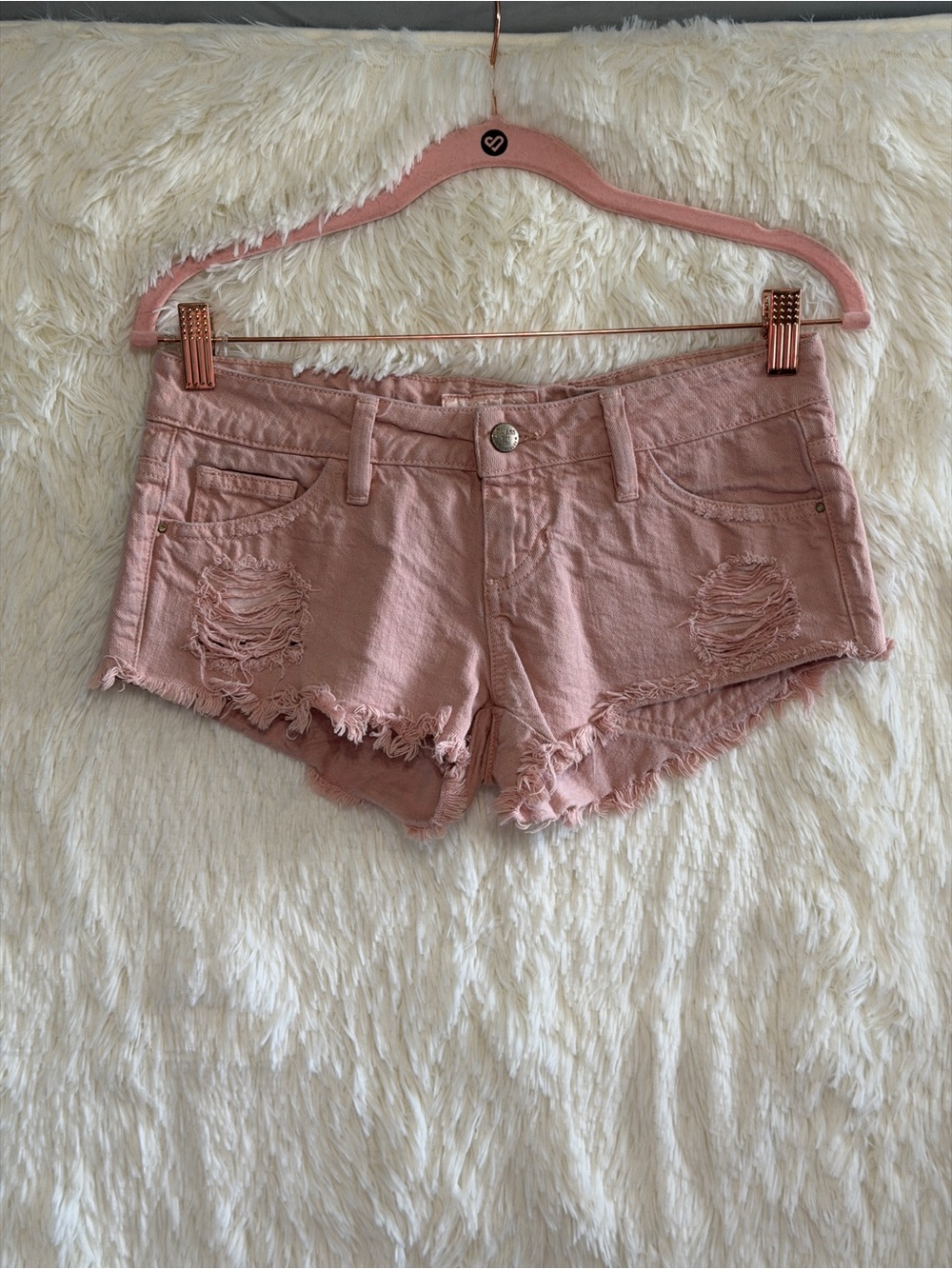 Guess Womens Distressed Low Rise Denim Short Size 25 Dusty Pink Y2K Indie Sleaze